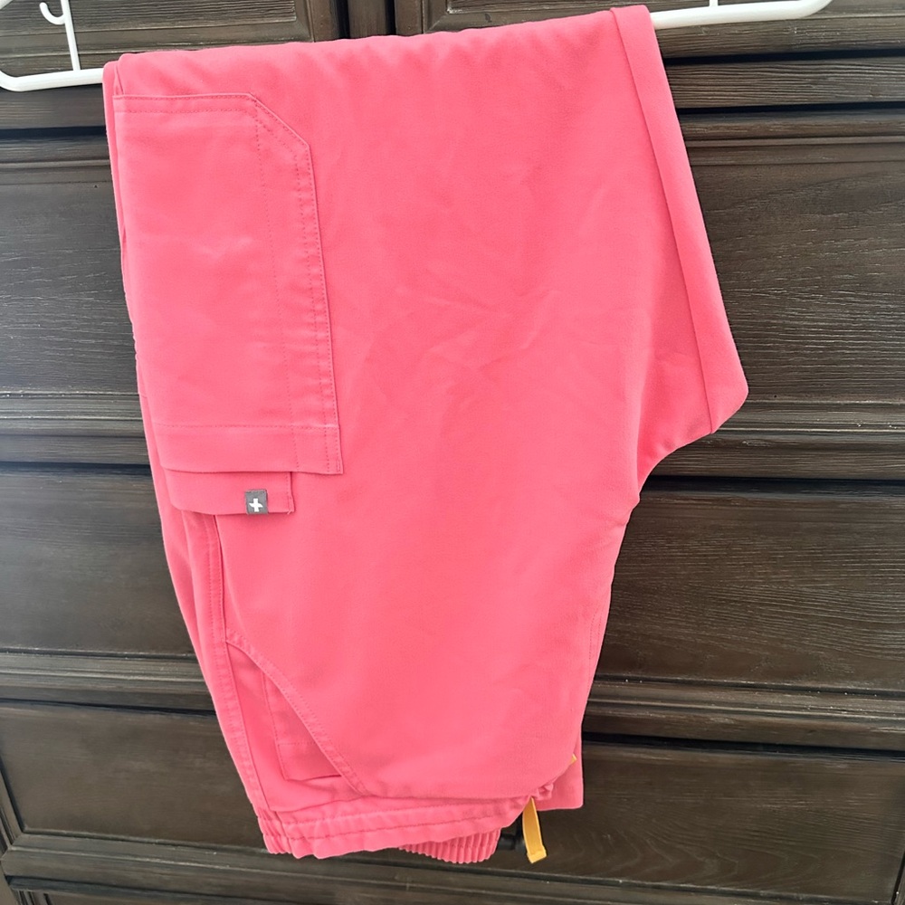 Figs Women's Vibrant Pink Cargo Shorts